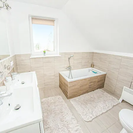 4 Bedroom Amazing In Ruciane-nida * Karwica