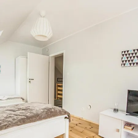 4 Bedroom Amazing In Ruciane-nida Karwica