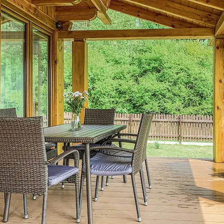 Vakantiehuis 4 Bedroom Amazing In Ruciane-nida *